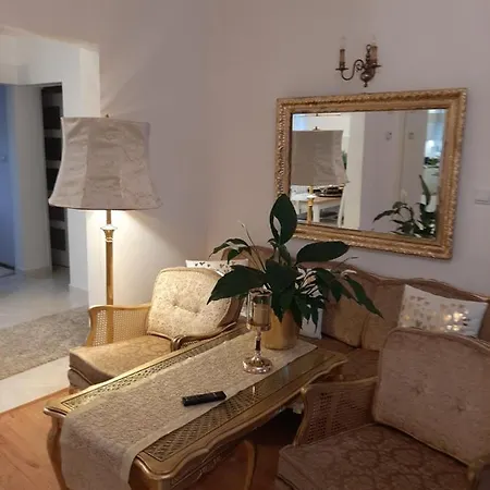 Gabi ムロンゴヴォ